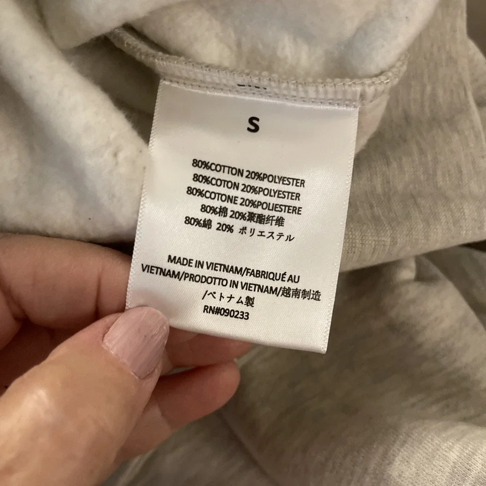 NWT Essentials Fear Of God Men's Sz Sm Light Oatmeal Hoodie, Pocket, Money - Picture 7 of 10